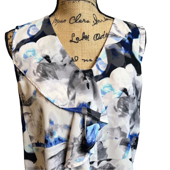 White House Black Market White Floral Top Blouse sz Large - Picture 2 of 6